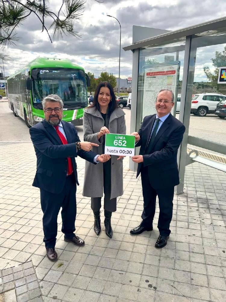 Imagen Ampliado del horario nocturno de la línea de autobús 652 que conecta Majadahonda con el Gran Plaza 2