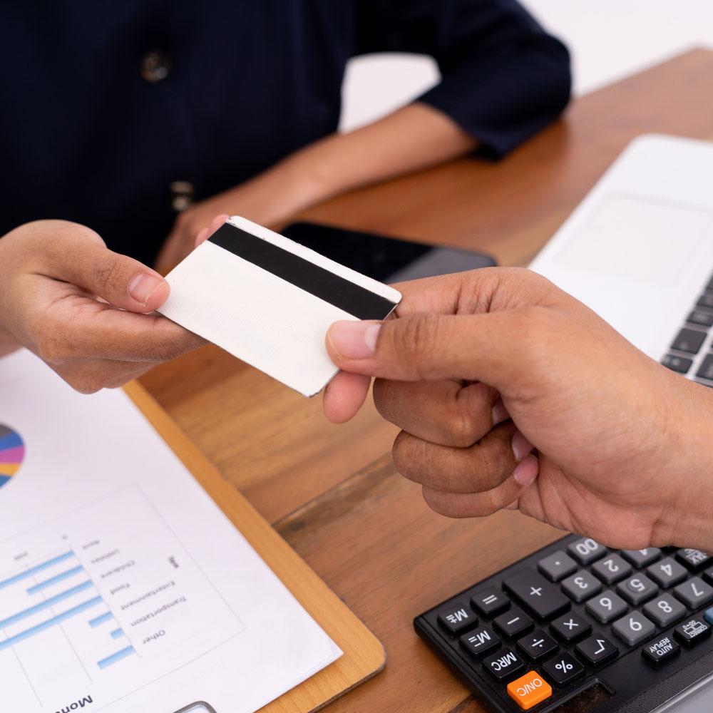 Imagen El Ayuntamiento de Majadahonda celebra el “Mes del consumidor” con una carpa informativa y conferencias sobre viajes, alquileres o productos bancarios
