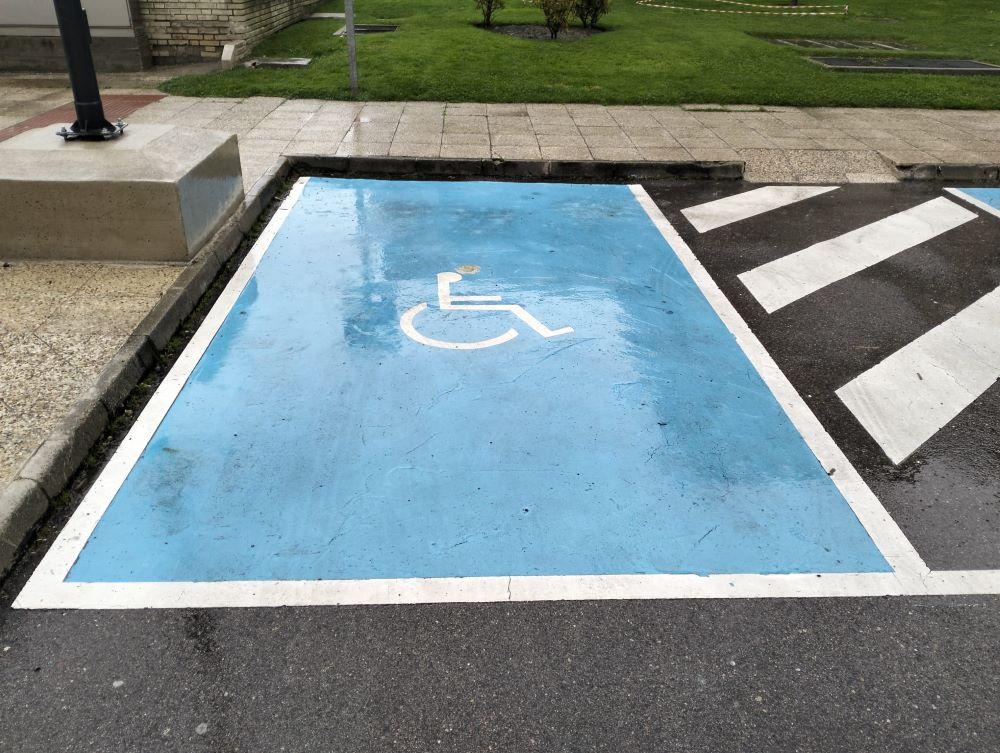 Imagen Majadahonda duplica el número de sensores de ocupación de las plazas de aparcamiento destinadas a personas con movilidad reducida